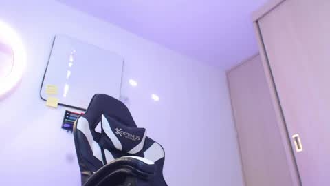 Valerio  online show from May 7, 10:04 pm