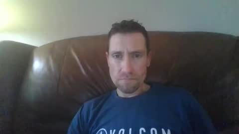 calbry82 online show from May 18, 12:18 am