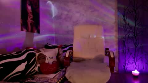 EMPERATRIZ online show from March 31, 9:37 pm