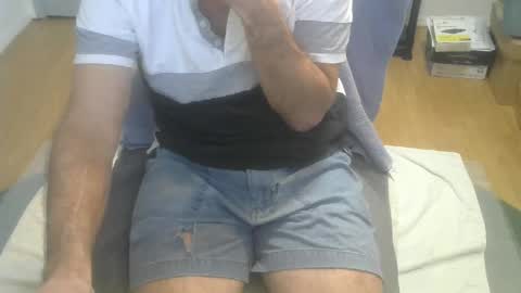 Snapshot of califun4u chatting on December 11, 12:12 am califun4u online show from December 11, 12:12 am