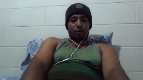 Snapshot of calipso1222 chatting on February 10, 8:31 am calipso1222 online show from February 10, 8:31 am