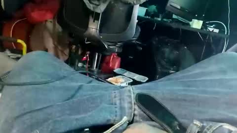 Snapshot of calisguitar chatting on November 30, 9:08 pm Calisguitar online show from November 30, 9:08 pm