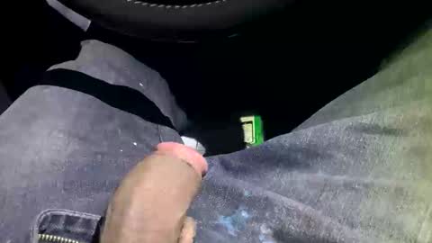 Snapshot of calisguitar chatting on January 10, 11:23 am Calisguitar online show from January 10, 11:23 am