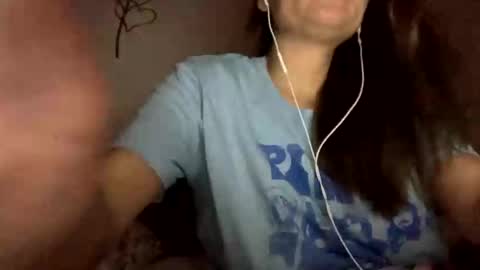 Snapshot of calishop1 chatting on October 29, 2:47 am calishop1 online show from October 29, 2:47 am