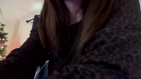 Snapshot of calishop1 chatting on December 21, 9:00 pm calishop1 online show from December 21, 9:00 pm