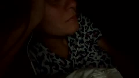 calishop1 online show from August 5, 4:04 am