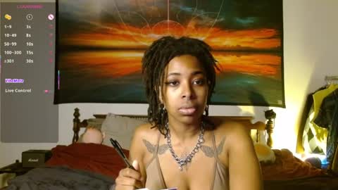 Snapshot of call_me_hedone chatting on May 13, 7:33 pm Hedone online show from May 13, 7:33 pm