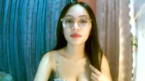 Snapshot of calla_freya chatting on September 23, 4:48 am Freya online show from September 23, 4:48 am
