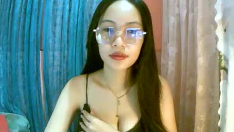 Snapshot of calla_freya chatting on October 5, 5:06 am Freya online show from October 5, 5:06 am