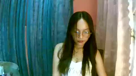 Snapshot of calla_freya chatting on October 8, 7:50 am Freya online show from October 8, 7:50 am
