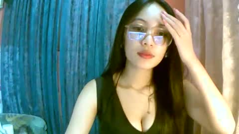 Snapshot of calla_freya chatting on October 11, 8:13 am Freya online show from October 11, 8:13 am