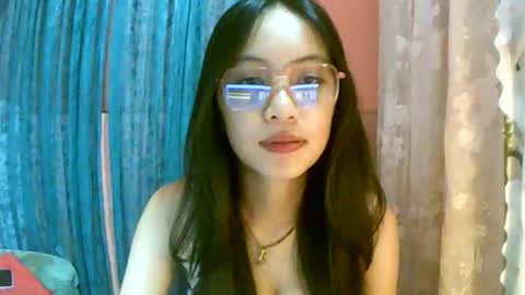 Snapshot of calla_freya chatting on October 14, 4:24 am Freya online show from October 14, 4:24 am
