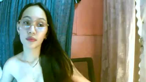 Snapshot of calla_freya chatting on October 23, 6:02 am Freya online show from October 23, 6:02 am