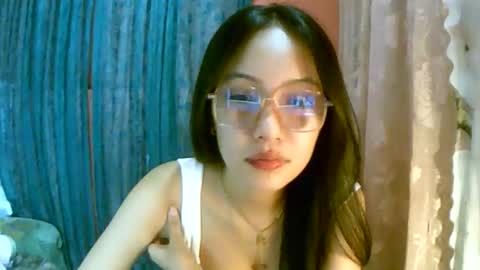 Snapshot of calla_freya chatting on October 27, 5:28 pm Freya online show from October 27, 5:28 pm