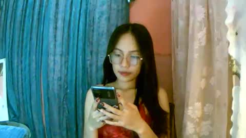 Snapshot of calla_freya chatting on November 25, 5:18 am Freya online show from November 25, 5:18 am