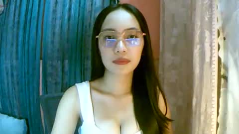Snapshot of calla_freya chatting on January 19, 8:29 am Freya online show from January 19, 8:29 am