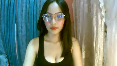 Snapshot of calla_freya chatting on March 18, 12:19 pm Freya online show from March 18, 12:19 pm