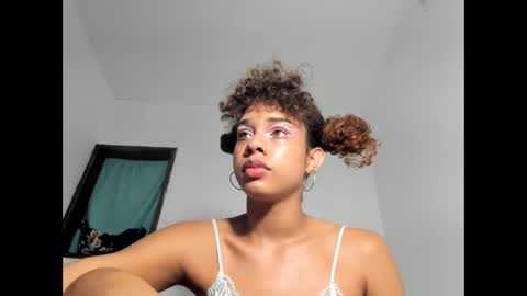 Snapshot of calliedemon_ chatting on February 14, 12:02 pm Callie online show from February 14, 12:02 pm