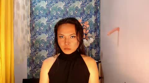 Snapshot of callme_meya_in_asia chatting on December 11, 10:58 am callme meya in asia online show from December 11, 10:58 am