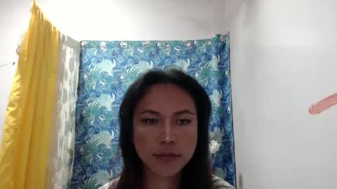 Snapshot of callme_meya_in_asia chatting on December 18, 11:34 am callme meya in asia online show from December 18, 11:34 am