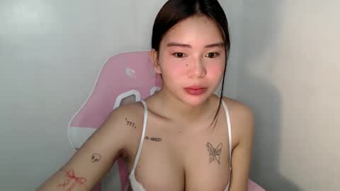 Rema online show from April 14, 8:48 pm