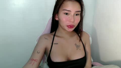 Snapshot of callme_remaxxx7 chatting on June 19, 6:12 pm Rema online show from June 19, 6:12 pm
