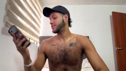 Snapshot of callmeby_lebron chatting on March 17, 12:30 pm LeBron online show from March 17, 12:30 pm