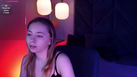 Snapshot of callmenora chatting on November 29, 5:54 am Nora online show from November 29, 5:54 am