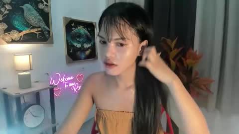 Snapshot of callmeprettylj chatting on October 29, 7:54 am lovely jane LJ online show from October 29, 7:54 am