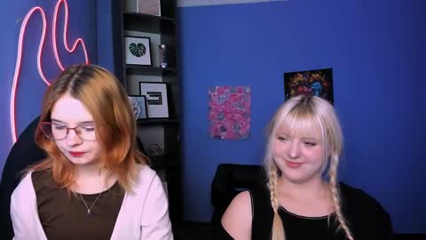 callmevivien online show from April 15, 7:32 pm
