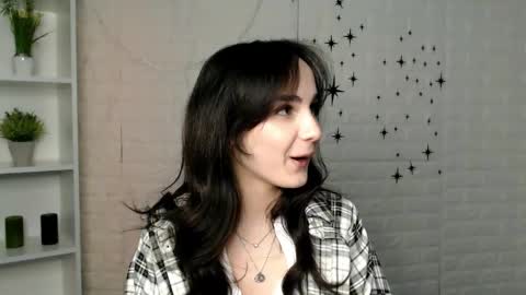 callmevivien online show from May 6, 7:08 pm
