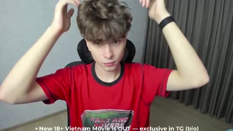 Hey I am Calvin  online show from February 15, 5:09 pm