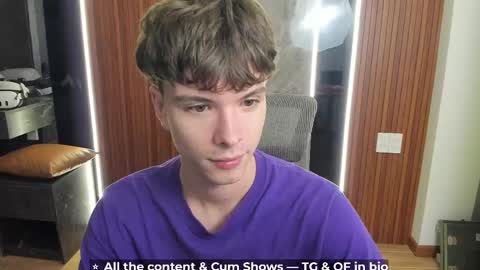 Hey I am Calvin  online show from May 3, 5:08 pm