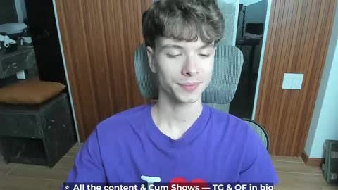 Hey I am Calvin  online show from May 8, 5:18 pm
