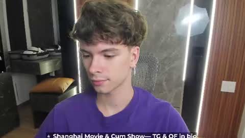 Hey I am Calvin  online show from June 24, 5:34 pm