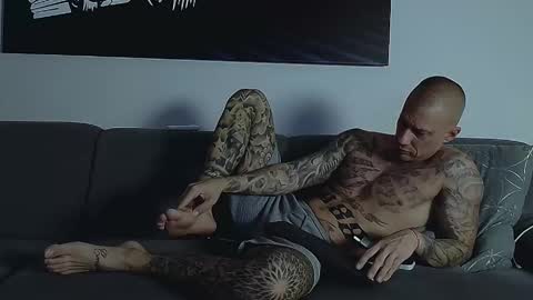 Calvin  online show from September 18, 8:44 pm