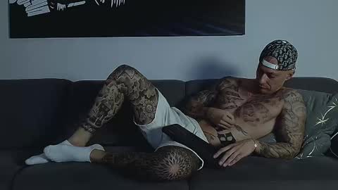 Calvin  online show from September 25, 10:24 pm