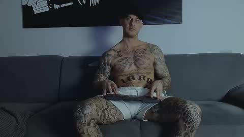 Calvin  online show from November 26, 1:06 am