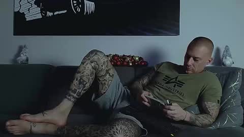 Calvin  online show from December 4, 9:56 pm