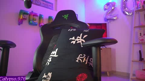 Snapshot of calypso_and_ge1 chatting on February 5, 9:07 pm Calypso and Kayla online show from February 5, 9:07 pm