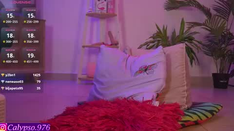 Snapshot of calypso_and_ge1 chatting on February 25, 9:46 pm Calypso and Kayla online show from February 25, 9:46 pm