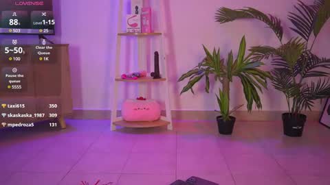 Snapshot of calypso_and_ge1 chatting on February 26, 9:58 pm Calypso and Kayla online show from February 26, 9:58 pm