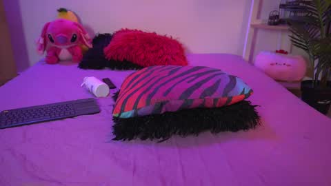 Snapshot of calypso_and_ge1 chatting on March 12, 3:24 am Calypso and Kayla online show from March 12, 3:24 am