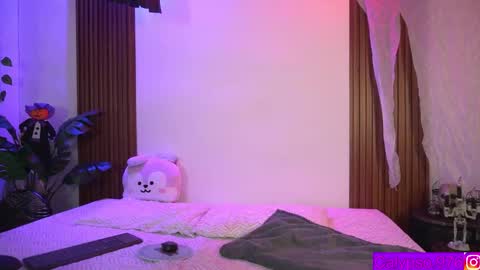 Snapshot of calypso_and_ge1 chatting on October 12, 1:48 am Calypso and Kayla online show from October 12, 1:48 am