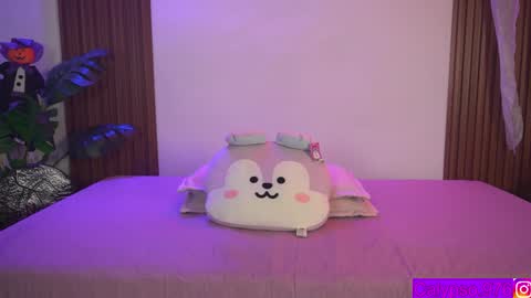 Snapshot of calypso_and_ge1 chatting on October 18, 12:13 am Calypso and Kayla online show from October 18, 12:13 am