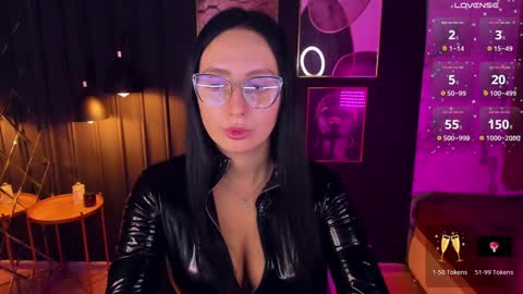 Snapshot of calypsownsu chatting on December 3, 2:25 am Christy online show from December 3, 2:25 am