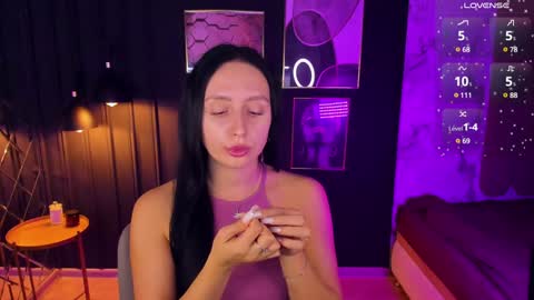 Snapshot of calypsownsu chatting on December 11, 7:57 pm Christy online show from December 11, 7:57 pm