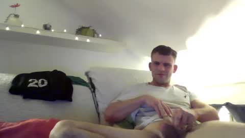 cam_bitch_boy online show from December 6, 5:42 am