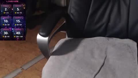 Snapshot of camboy301077 chatting on December 19, 6:34 pm steffencamboy online show from December 19, 6:34 pm