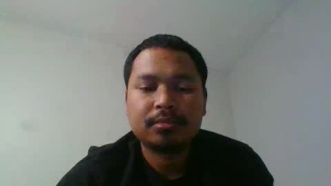 Snapshot of camboyim94 chatting on February 7, 1:31 am 3icheggroll online show from February 7, 1:31 am